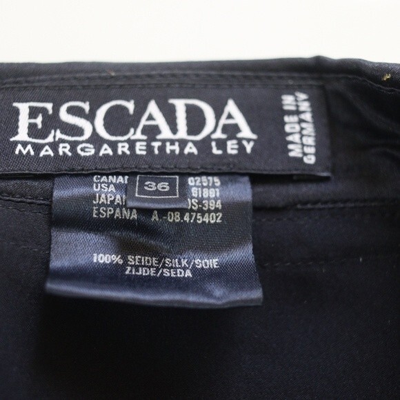 Escada vintage Black Silk Ruffle Button Down Blouse 100% Silk Germany 36 - Picture 15 of 16